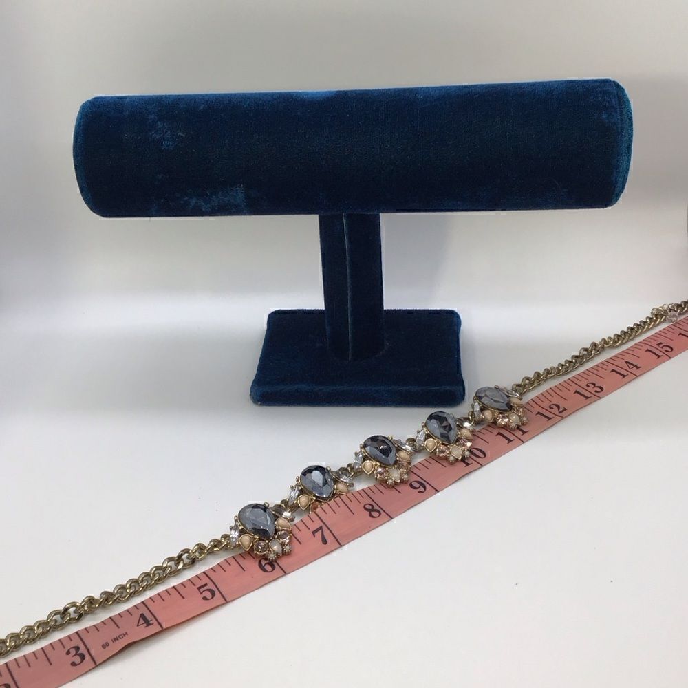 Express Statement Necklace - Picture 8 of 10